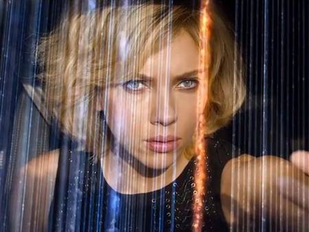 Nữ diễn viên Scarlett Johansson vào vai Lucy.